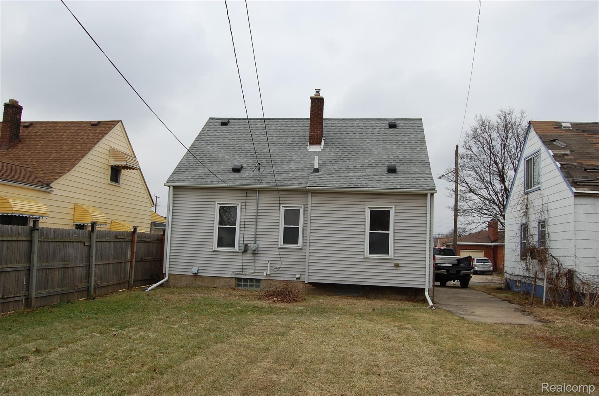 407 Frazier Street River Rouge, MI 48218 - Photo 17 of 18 DSC_0041.JPG