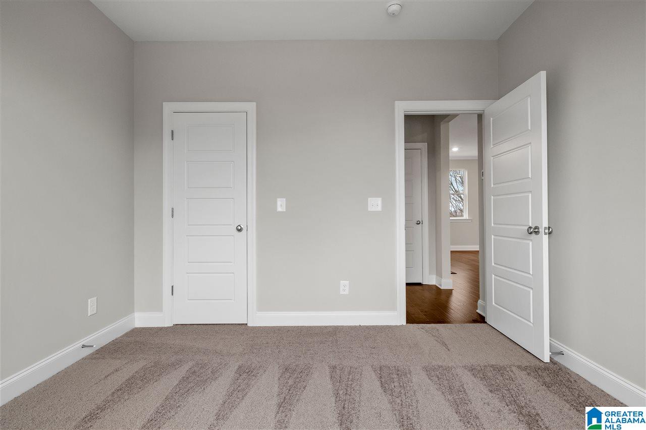 1097 Camellia Ridge Drive Pelham, AL 35124 - Photo 14 of 42