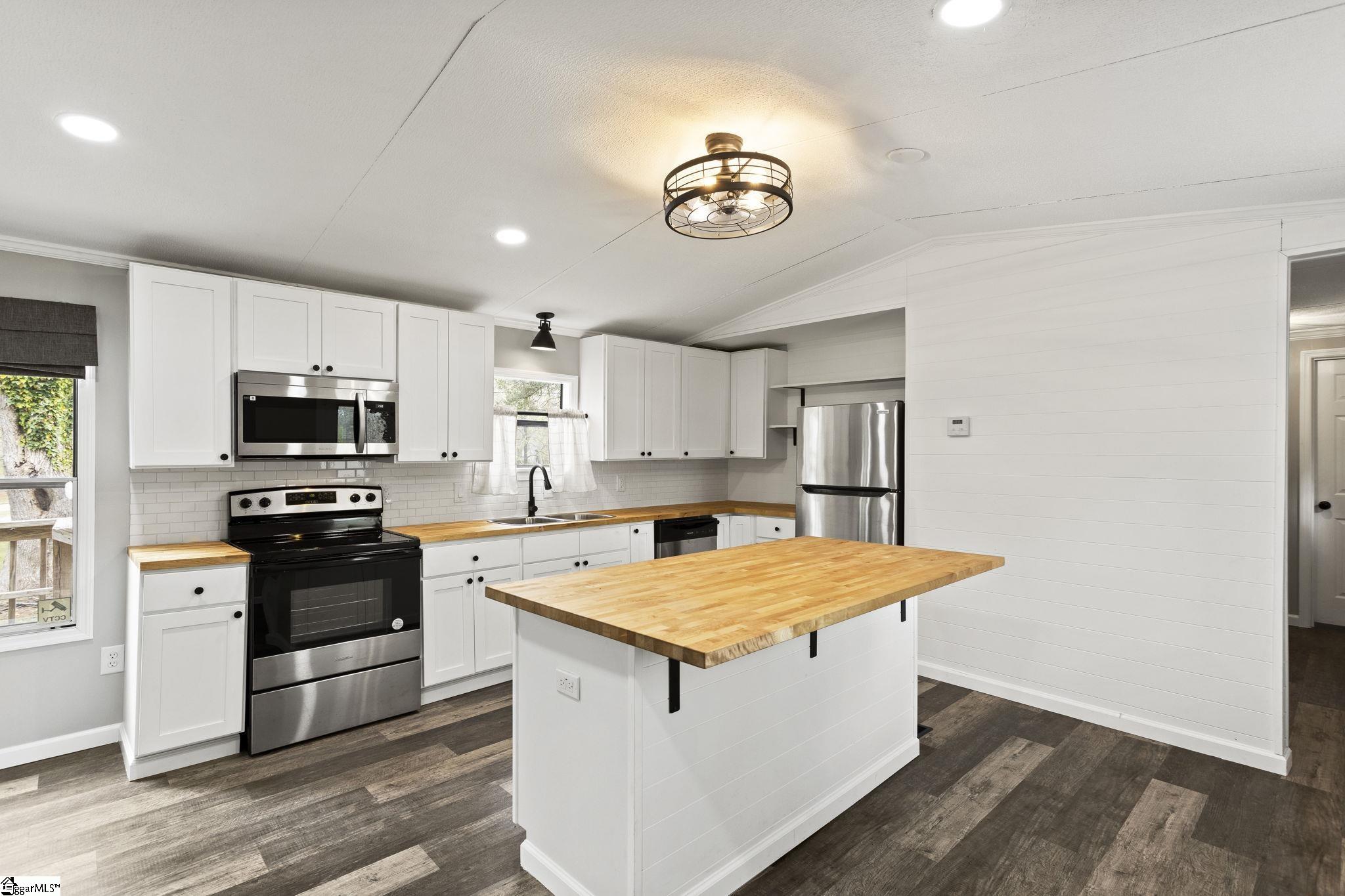 120 Piedmont Golf Course Road Piedmont, SC 29673 - Photo 11 of 29