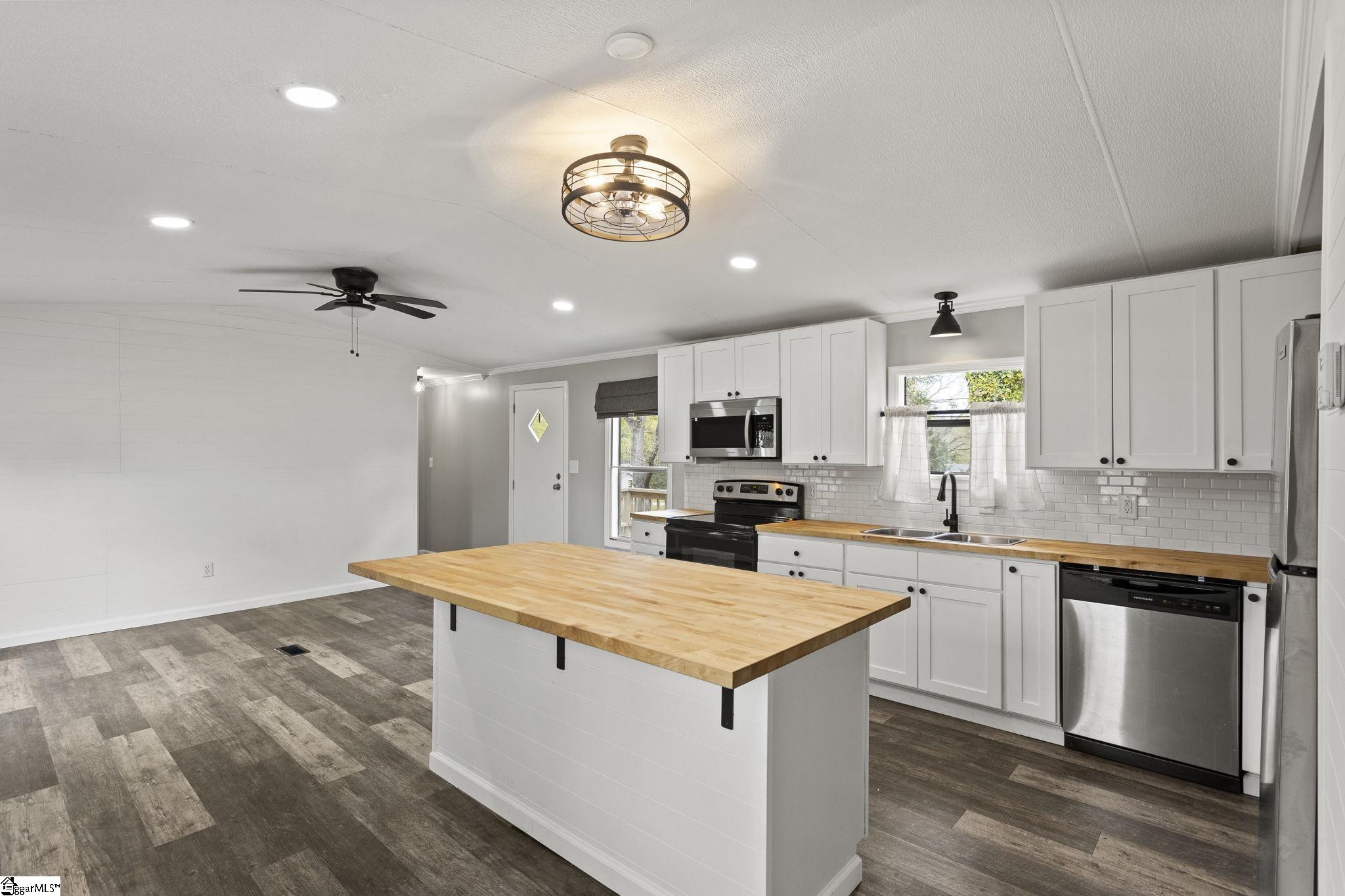 120 Piedmont Golf Course Road Piedmont, SC 29673 - Photo 12 of 29