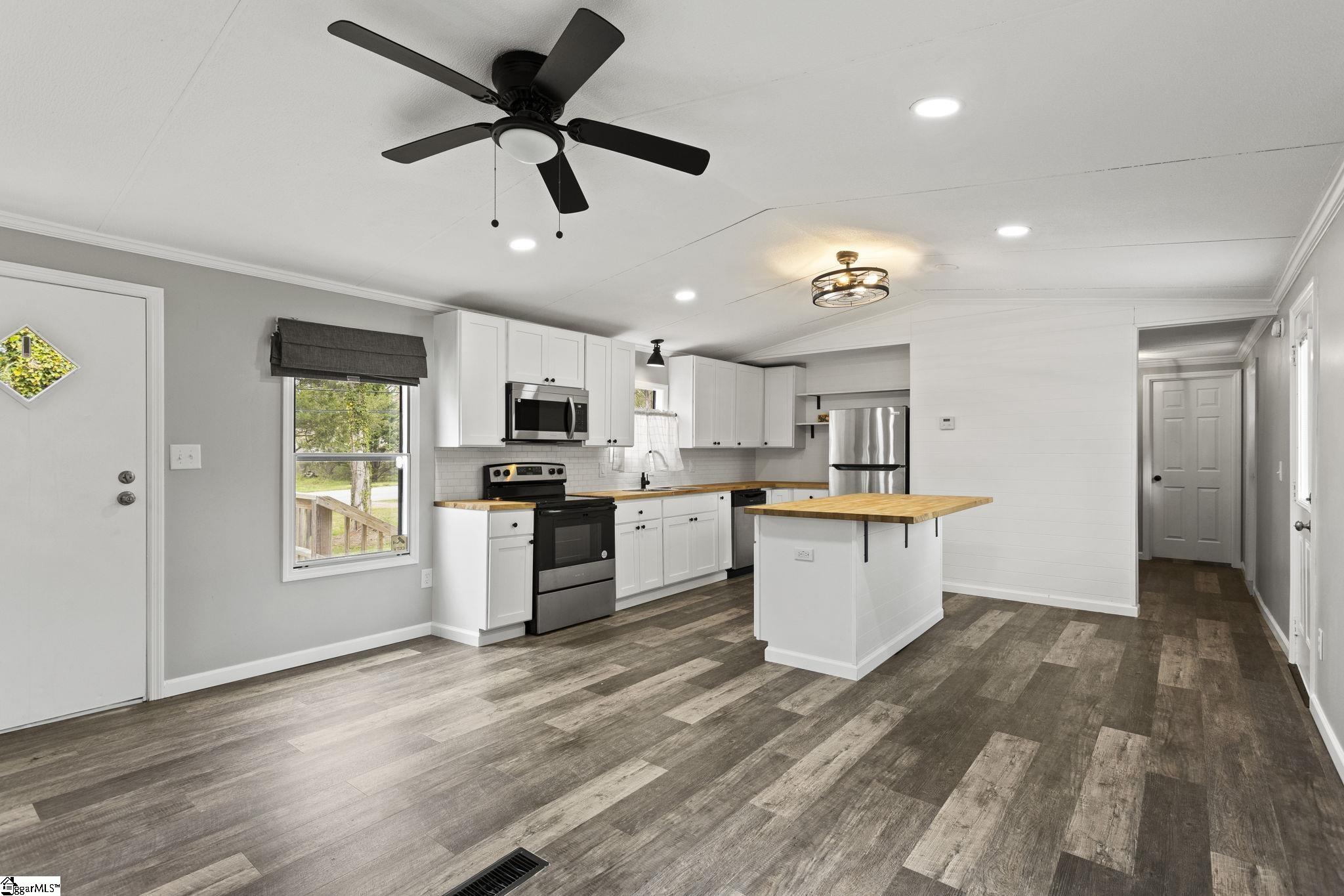 120 Piedmont Golf Course Road Piedmont, SC 29673 - Photo 9 of 29