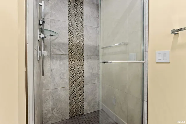 $575,000 | 2817 West Lake Trail Court, Dunlap, IL 61525