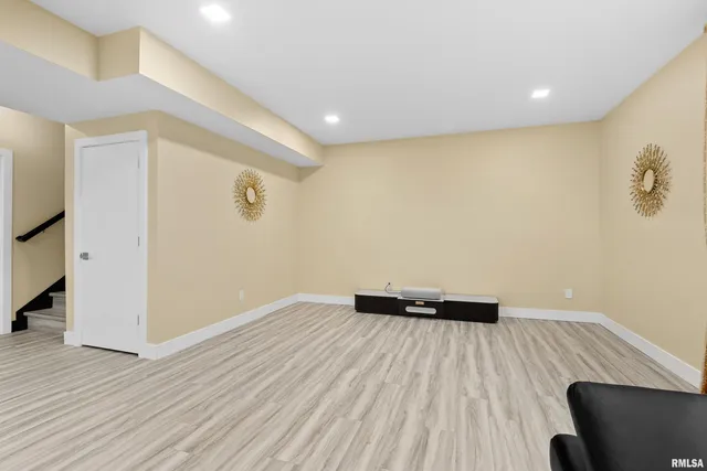 $575,000 | 2817 West Lake Trail Court, Dunlap, IL 61525