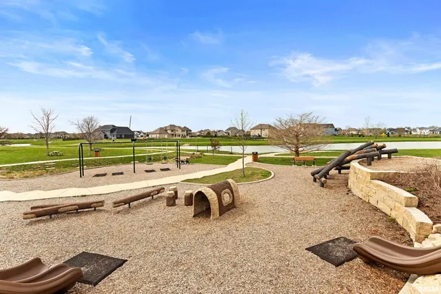 $575,000 | 2817 West Lake Trail Court, Dunlap, IL 61525