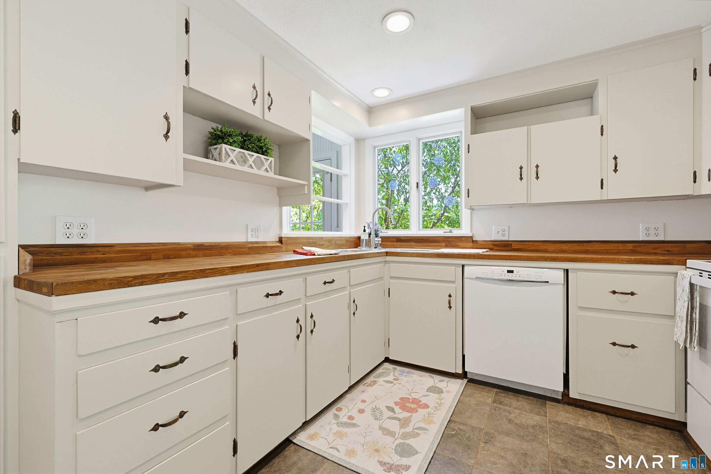 73 Bolduc Lane Chaplin, CT 06235 - Photo 9 of 29