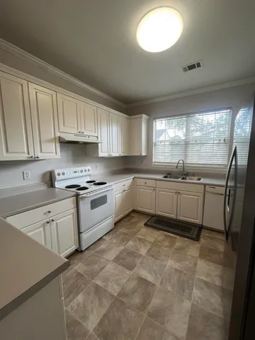 $1,850 | 4543 Great Oak Drive, North Charleston, SC 29418