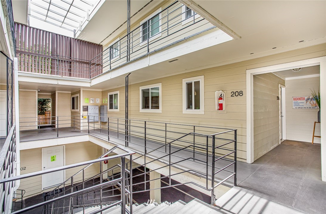 5321 North Pearl Street, Unit 208 Ruston, WA 98407 - Photo 3 of 25