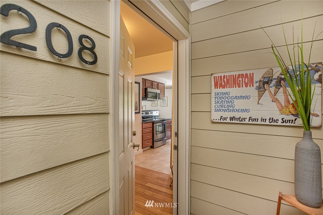 5321 North Pearl Street, Unit 208 Ruston, WA 98407 - Photo 4 of 25