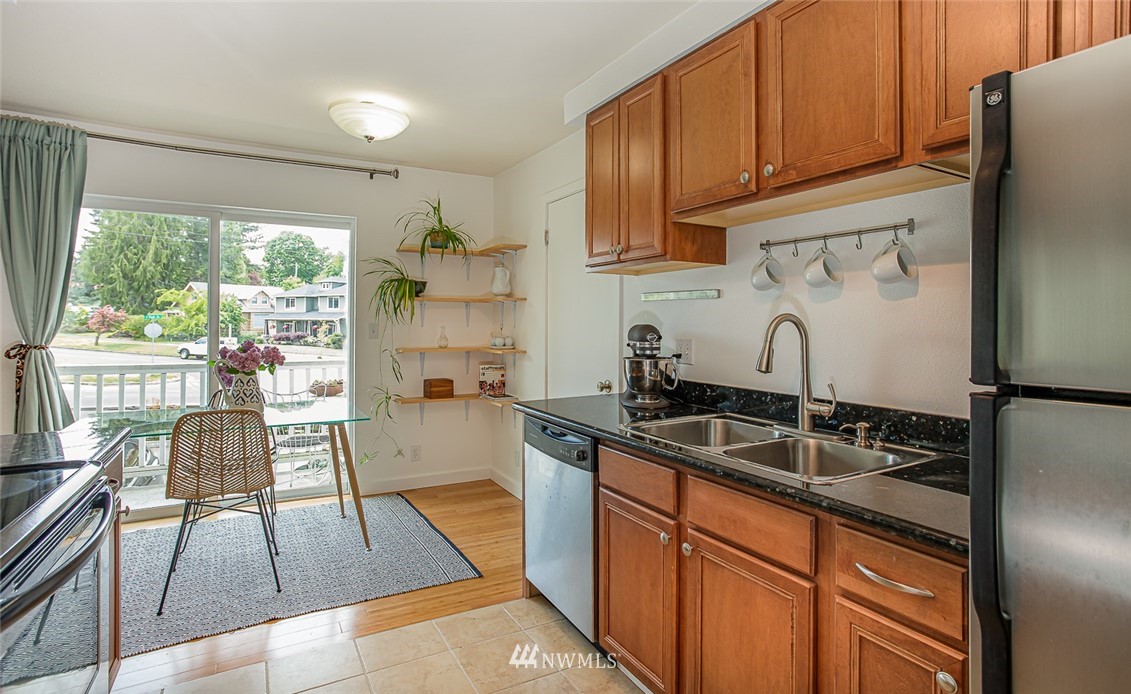 5321 North Pearl Street, Unit 208 Ruston, WA 98407 - Photo 7 of 25