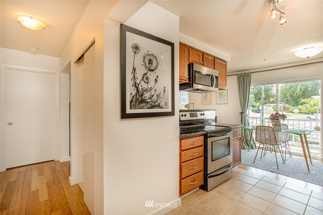 5321 North Pearl Street, Unit 208 Ruston, WA 98407 - Photo 8 of 25