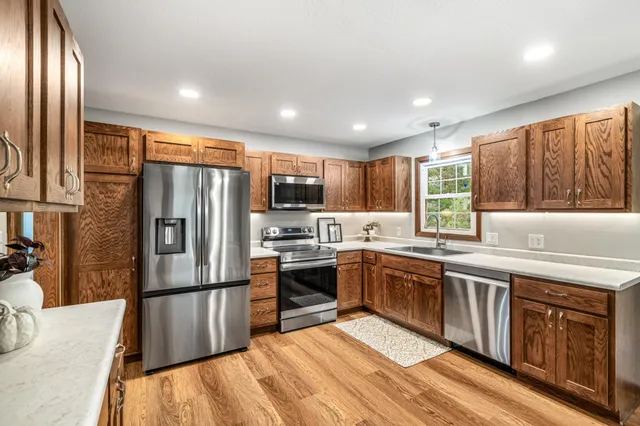 $349,900 | E2950 Benrud Lane, Eau Claire, WI 54701