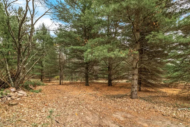 $349,900 | E2950 Benrud Lane, Eau Claire, WI 54701