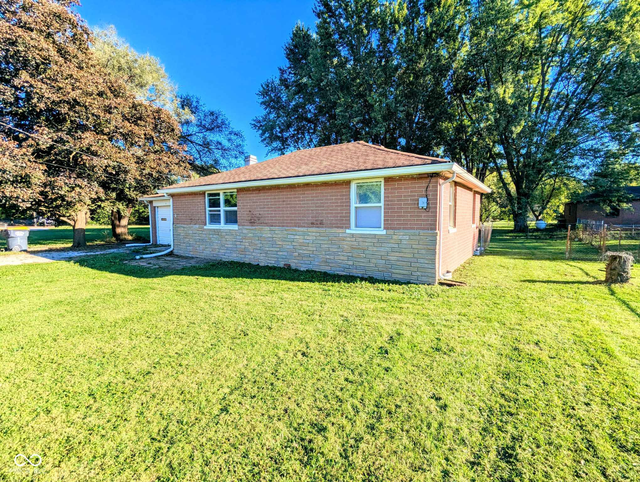 2823 Rhus Street Anderson, IN 46011 - Photo 3 of 16