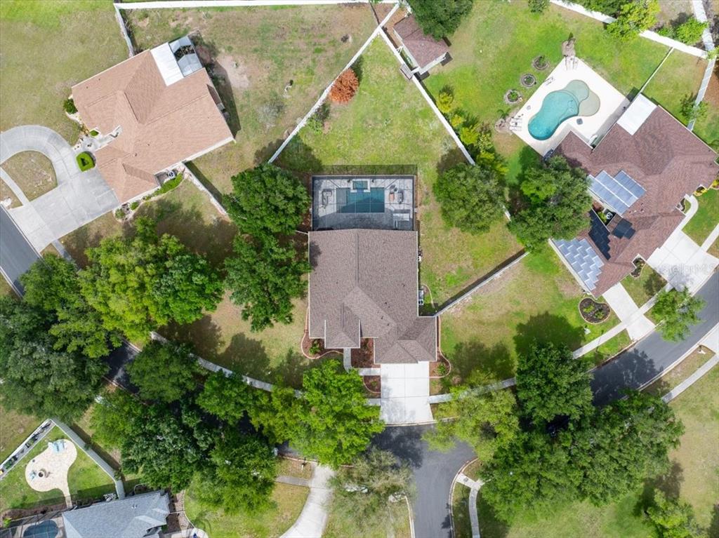 14112 Creek Run Drive Riverview, FL 33579 - Photo 38 of 40 an aerial view of multiple houses with yard