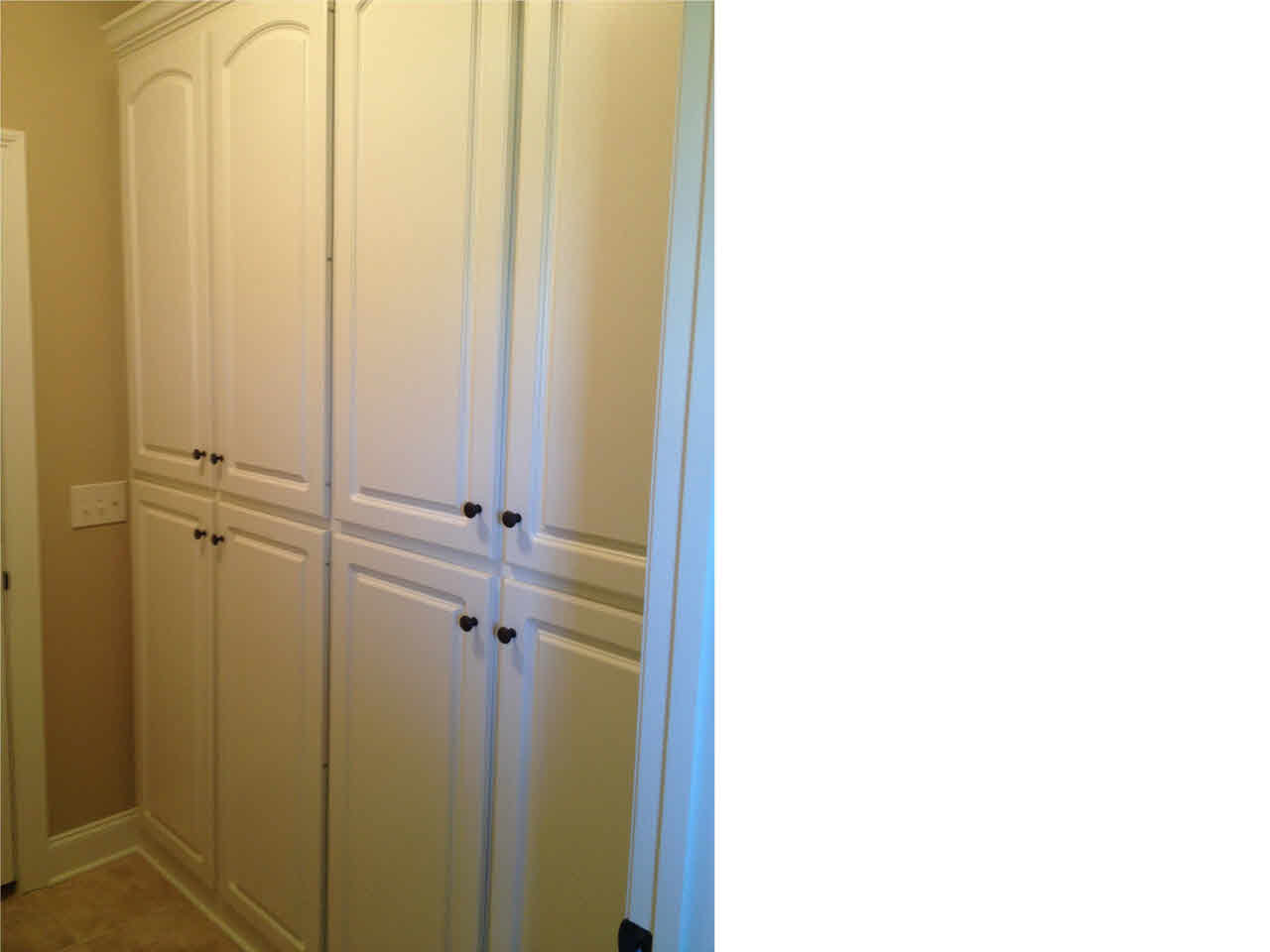 1843 August Bend Madison, MS 39110 - Photo 11 of 12 Storage in Laundry