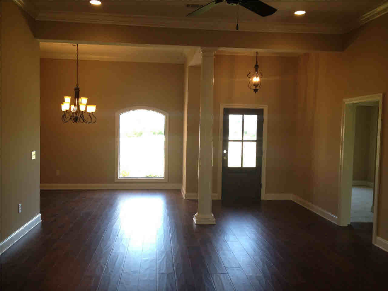 1843 August Bend Madison, MS 39110 - Photo 5 of 12 Dining and Entry