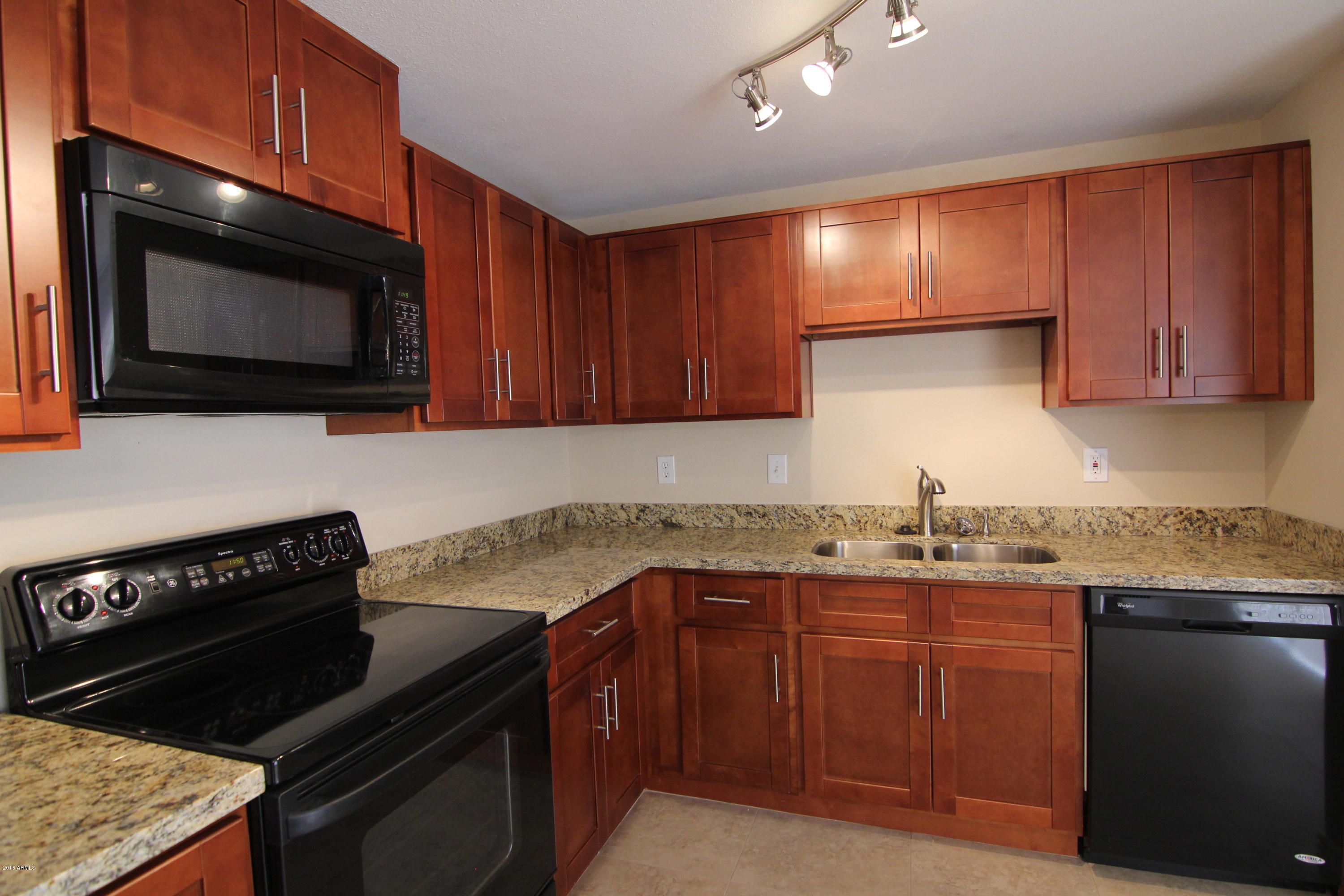 6929 West Berkeley Road Phoenix, AZ 85035 - Photo 5 of 21 IMG_7684