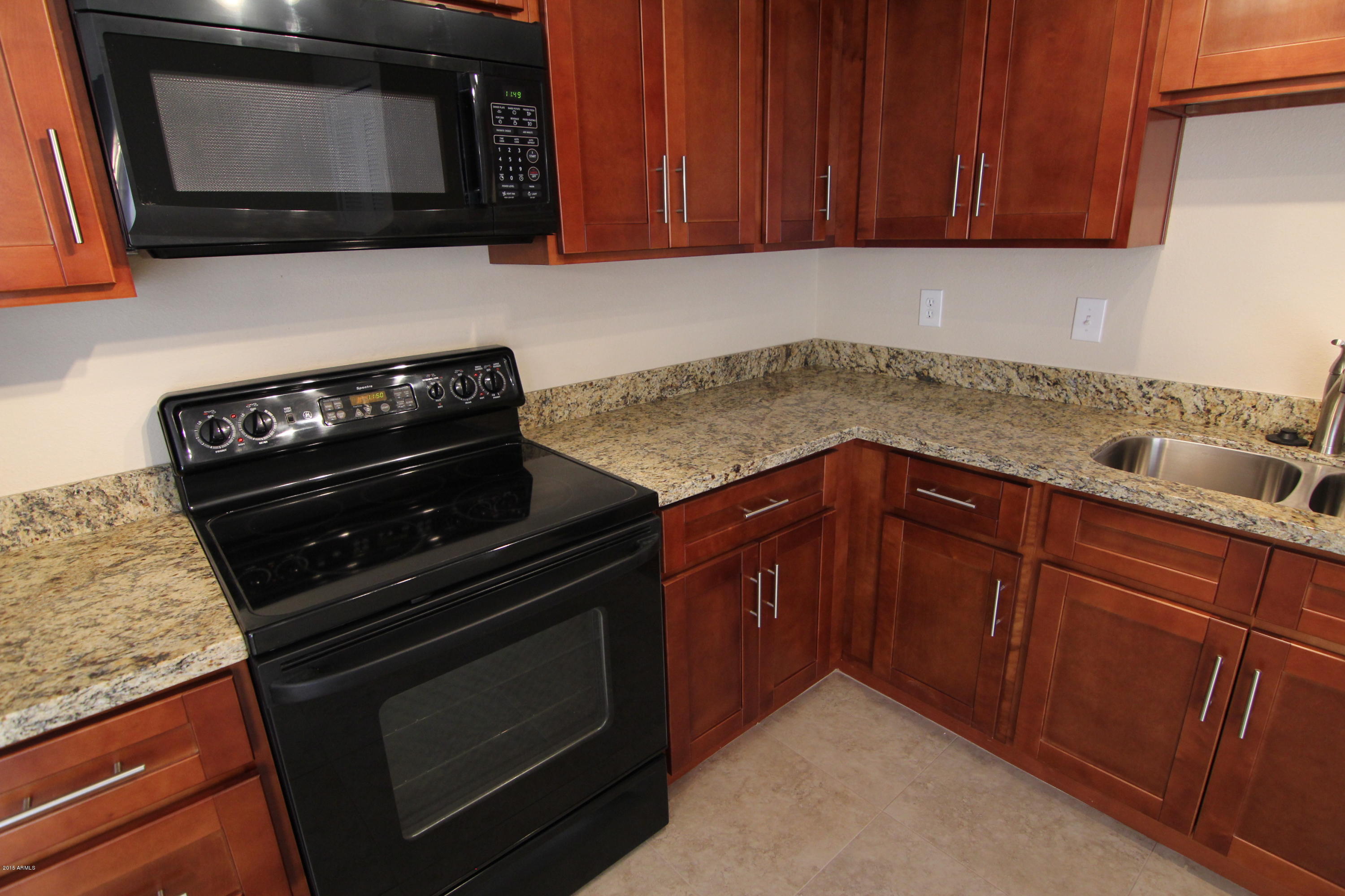 6929 West Berkeley Road Phoenix, AZ 85035 - Photo 6 of 21 IMG_7685