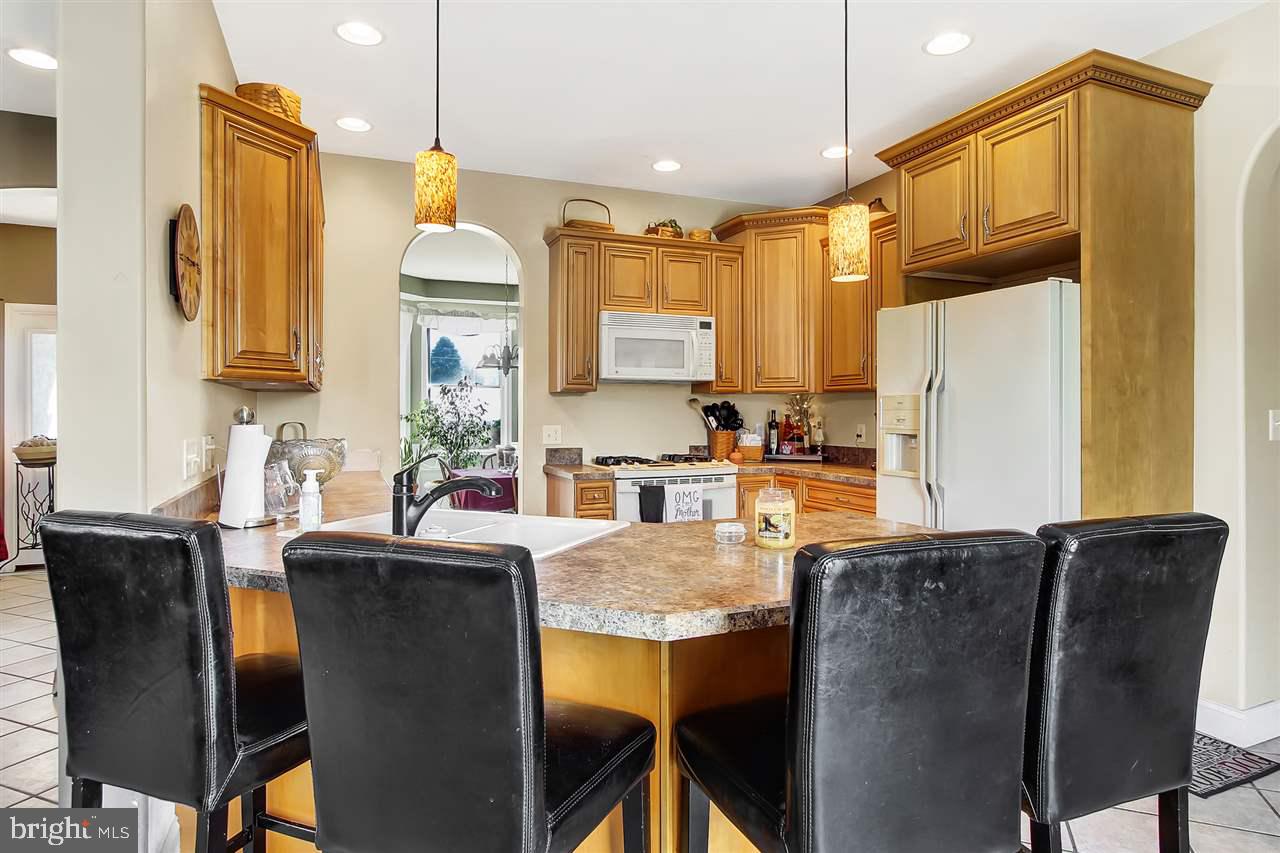 6619 Shellborne Ln Spring Grove Pa Spring Grove, PA 17362 - Photo 6 of 21