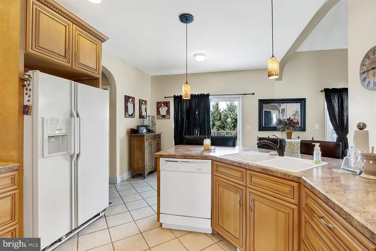 6619 Shellborne Ln Spring Grove Pa Spring Grove, PA 17362 - Photo 7 of 21