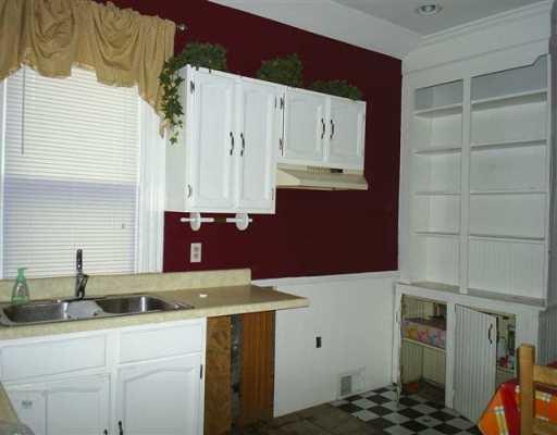 1111 Church Avenue McKees Rocks, PA 15136 - Photo 3 of 8 Kitchen.