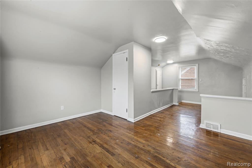 17547 Freeland Street Detroit, MI 48235 - Photo 18 of 28