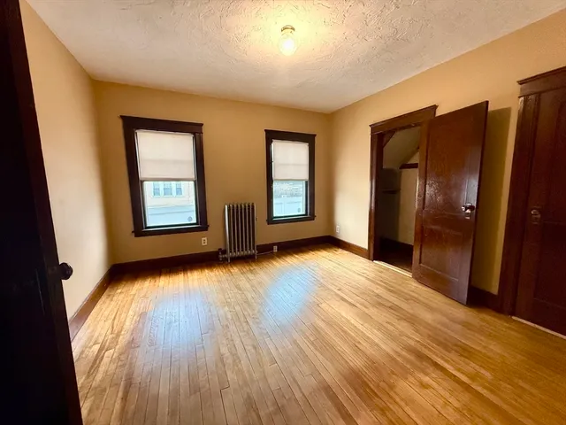 $2,800 | 446 Chandler Street, Unit 1, Worcester, MA 01602