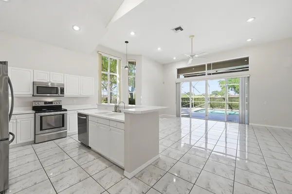 $995,000 | 1589 Northwest 121st Drive, Coral Springs, FL 33071