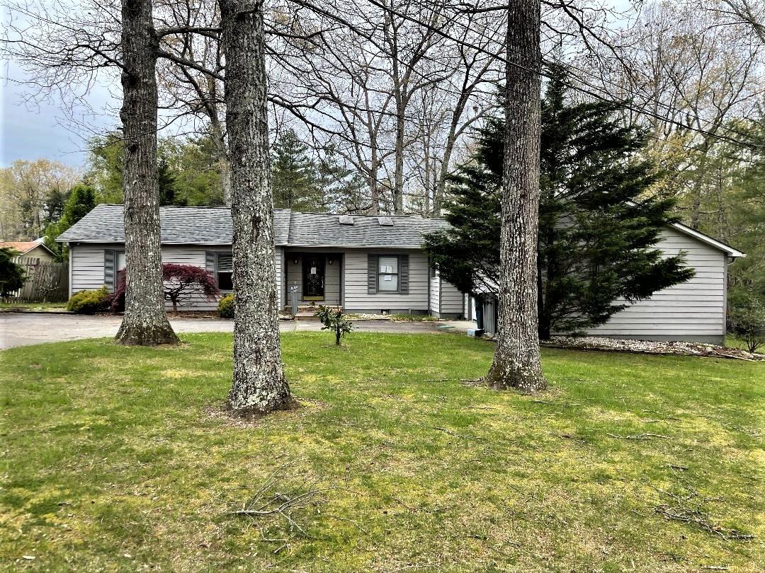 128 Cardinal Loop Crossville, TN 38555 - Photo 1 of 17 22