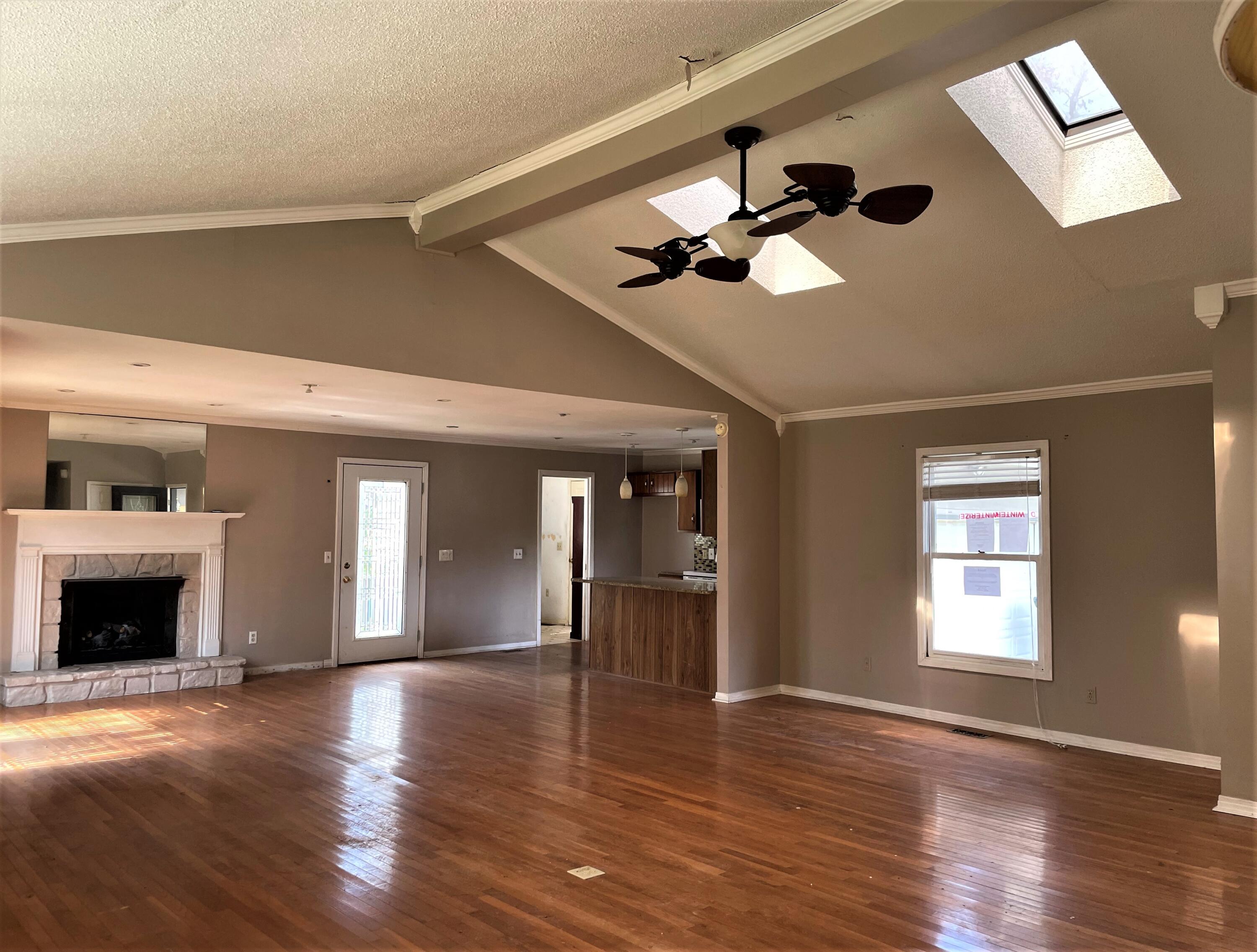 128 Cardinal Loop Crossville, TN 38555 - Photo 5 of 17 IMG_4266