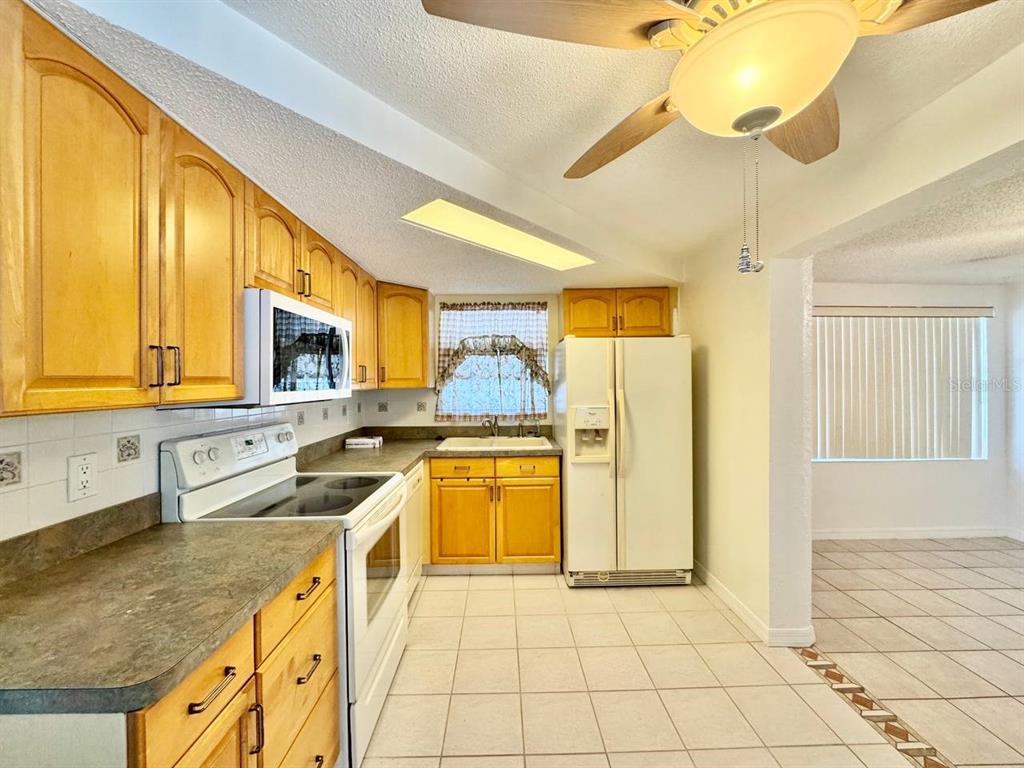 3131 Roxbury Drive Holiday, FL 34691 - Photo 10 of 30 Gallery Image 10
