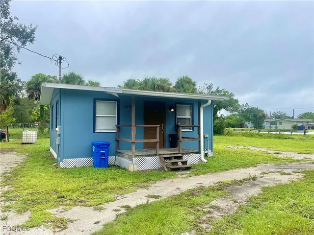 a view of a lounge chair in the garden