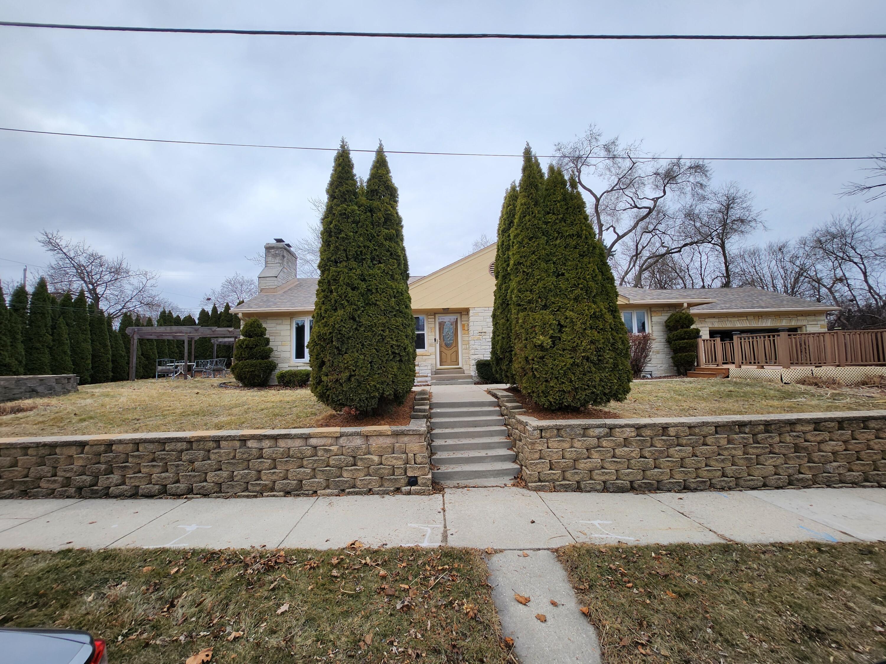 3015 South 35th Street Milwaukee, WI 53215 - Photo 1 of 1 Main