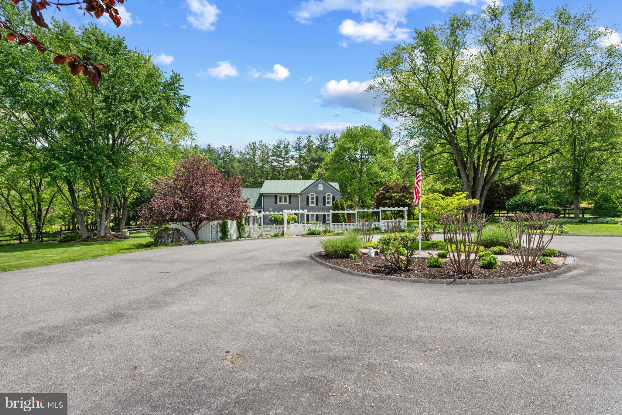 832 Muller Road Westminster, MD 21157 - Photo 35 of 39 a view of a chair and table in the garden