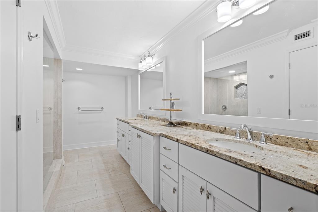 5880 Midnight Pass Road, Unit 804 Sarasota, FL 34242 - Photo 19 of 39