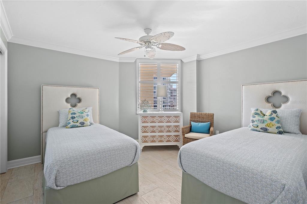 5880 Midnight Pass Road, Unit 804 Sarasota, FL 34242 - Photo 23 of 39