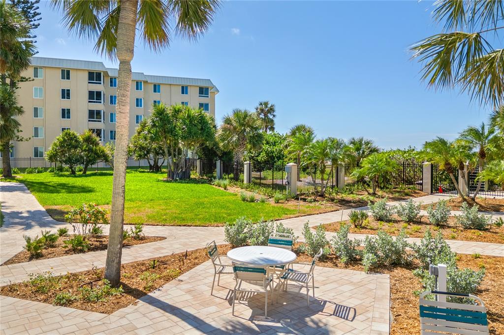 5880 Midnight Pass Road, Unit 804 Sarasota, FL 34242 - Photo 34 of 39