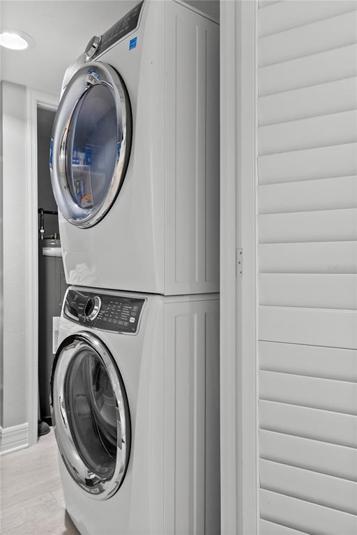 5880 Midnight Pass Road, Unit 804 Sarasota, FL 34242 - Photo 9 of 39