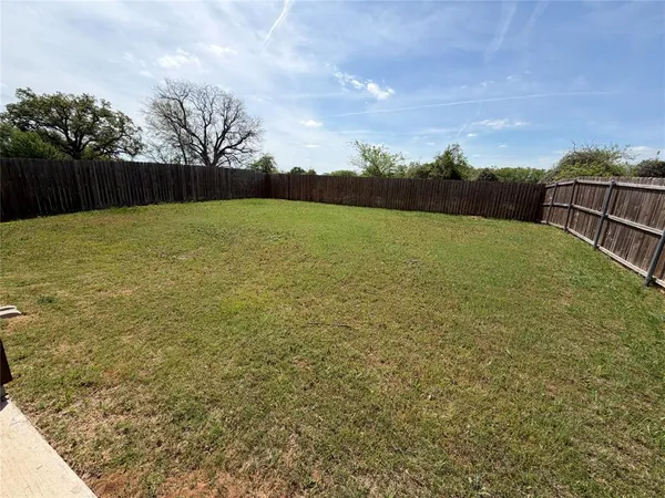 $2,400 | 1117 Presidio Lane, Weatherford, TX 76087