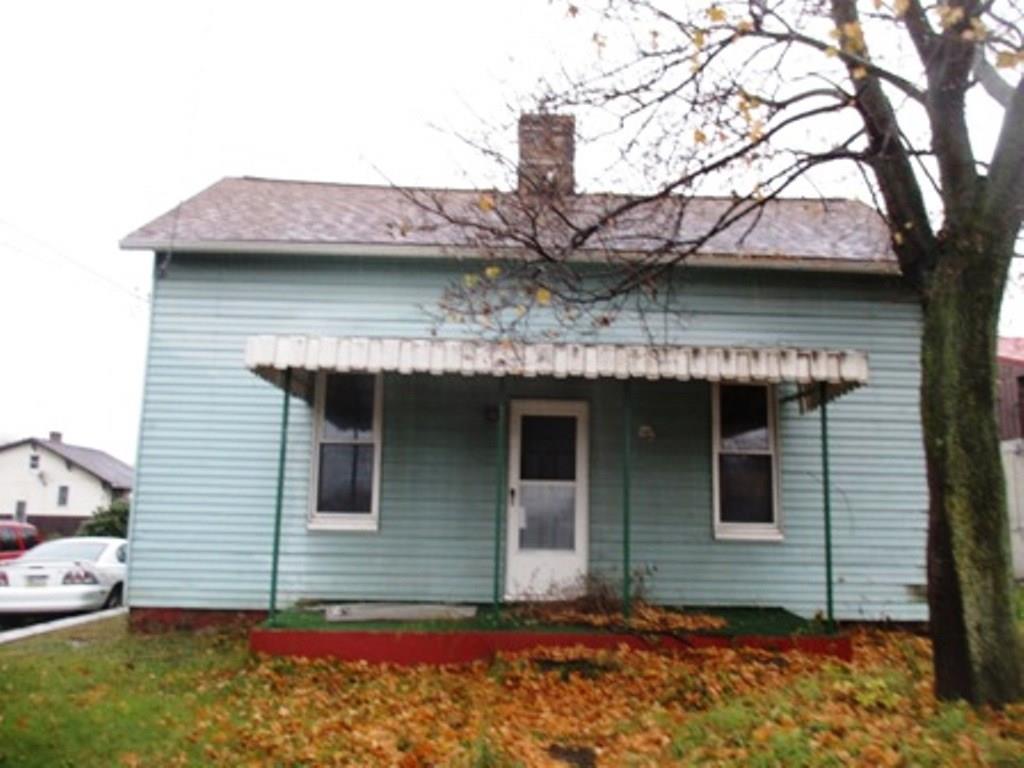 616 Deer Lane Rochester, PA 15074 - Photo 1 of 8 Gallery Image 1