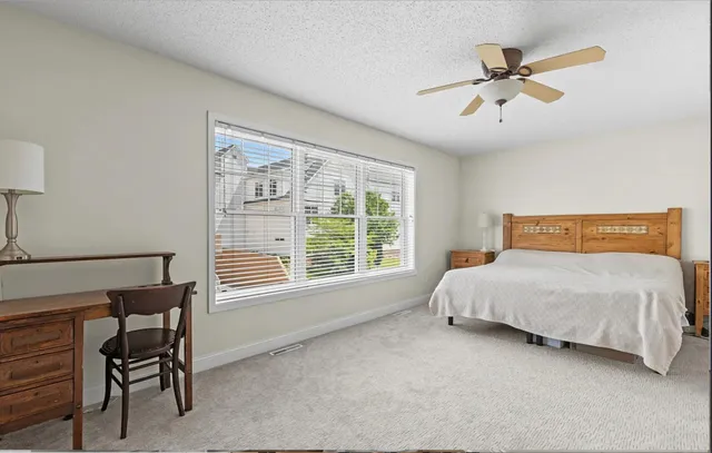 $2,050 | 2145 Old School Road, Mound, MN 55364