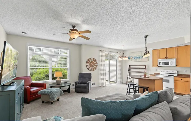 $2,050 | 2145 Old School Road, Mound, MN 55364