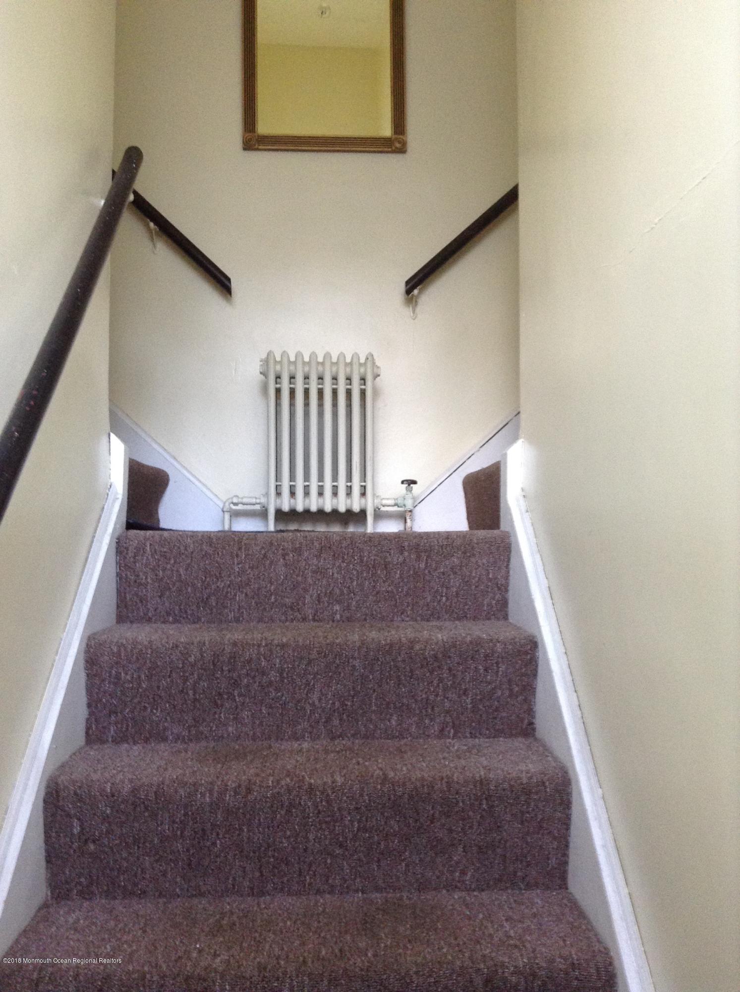 22 Pinckney Road, Unit C Red Bank, NJ 07701 - Photo 7 of 13 a view of entryway