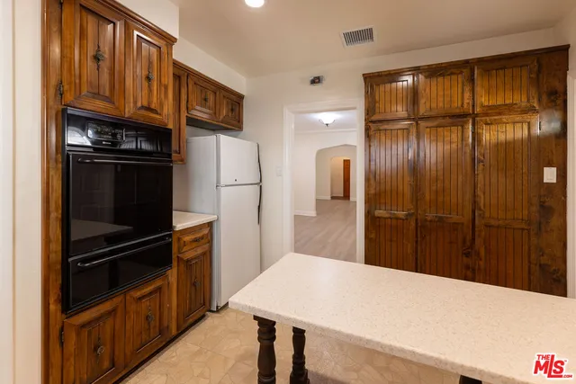 $6,000 | 4360 Kraft Avenue, Studio City, CA 91604