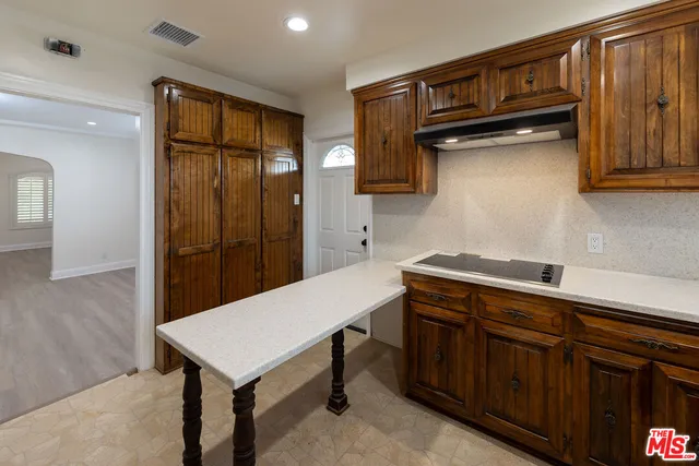 $6,000 | 4360 Kraft Avenue, Studio City, CA 91604