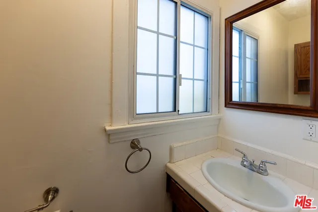 $6,000 | 4360 Kraft Avenue, Studio City, CA 91604