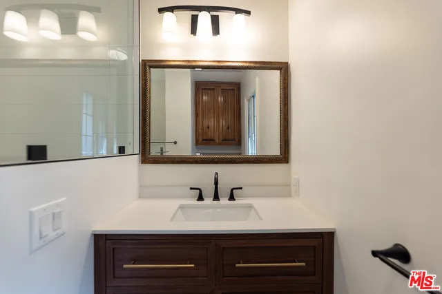 $6,000 | 4360 Kraft Avenue, Studio City, CA 91604