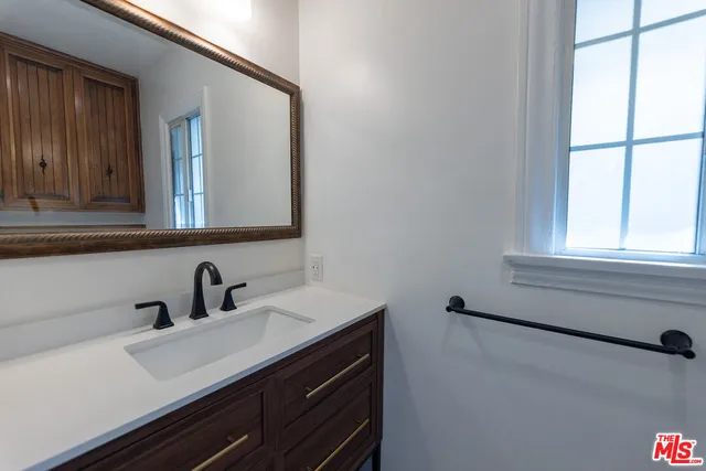 $6,000 | 4360 Kraft Avenue, Studio City, CA 91604