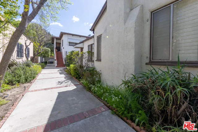 $6,000 | 4360 Kraft Avenue, Studio City, CA 91604