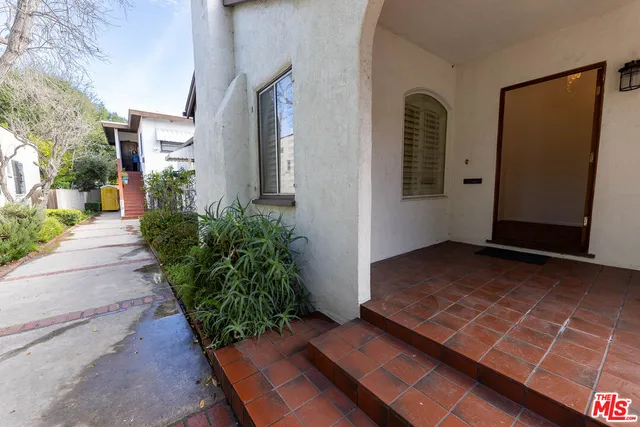 $6,000 | 4360 Kraft Avenue, Studio City, CA 91604